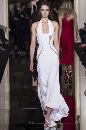 Versace - Αποκαλυπτικές Καμπύλες - Haute Couture - VESPER gr Magazine