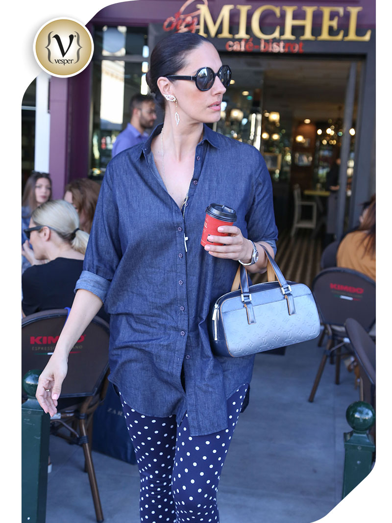 Η Δούνια στο Chez Michel - VESPER gr Magazine