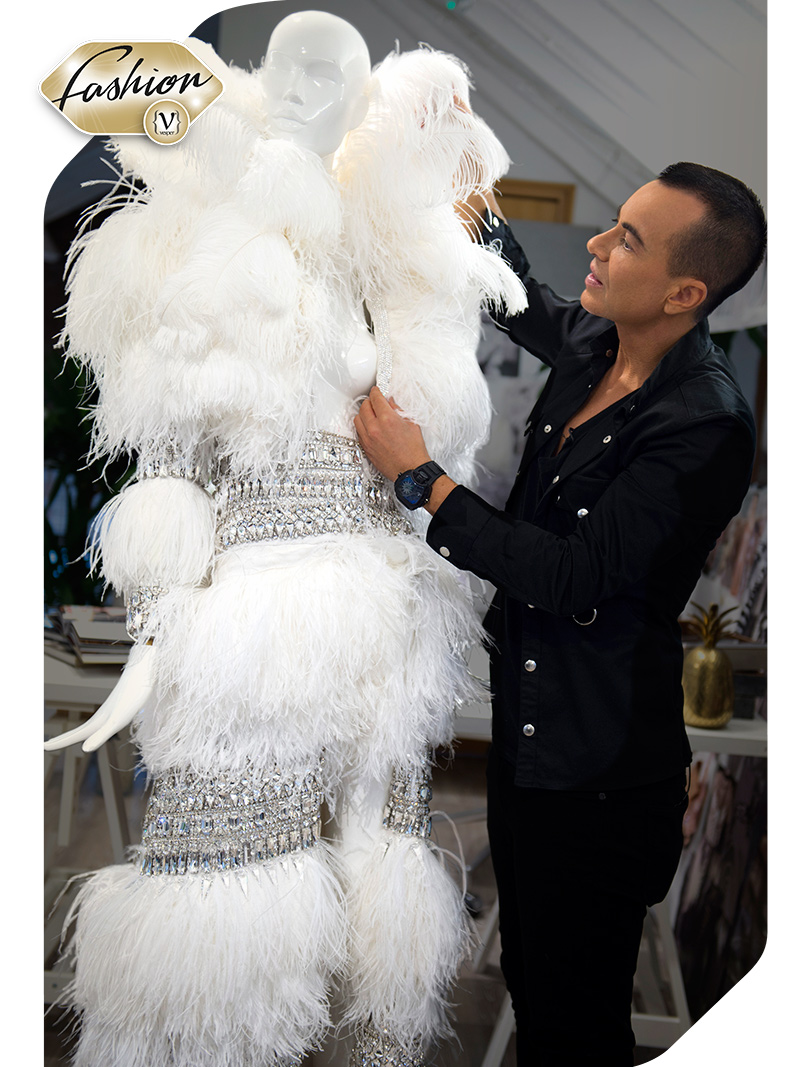 Jennifer Lopez - Julien Macdonald - Swarovski - VESPER gr Magazine