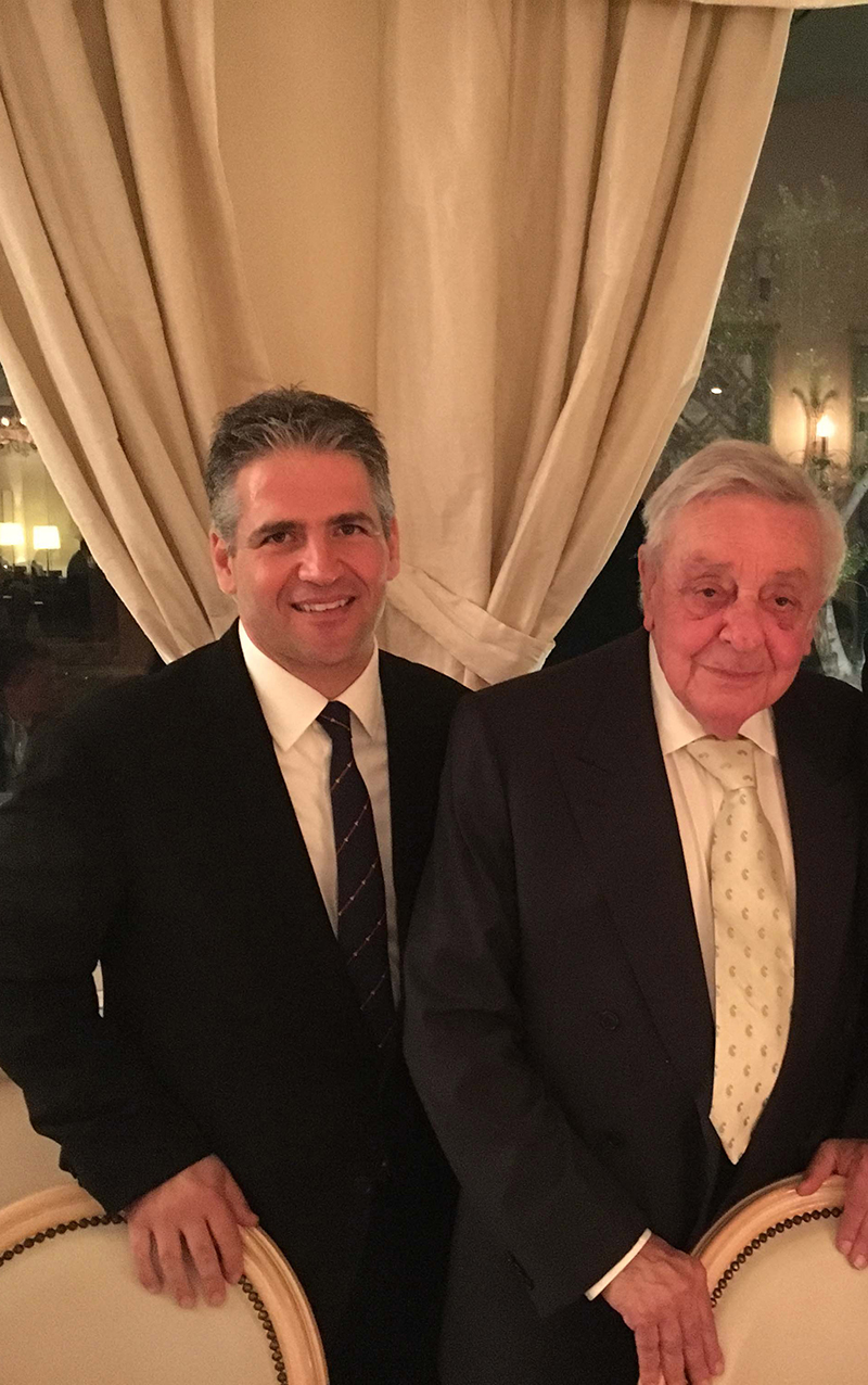 Επώνυμες διακοπές στην Κέρκυρα στο ξενοδοχέιο Corfu Palace