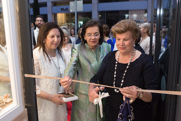 Λαμπερά εγκαίνια του νέου κοσμηματοπωλείου “IORDANIS” στην Κύπρο