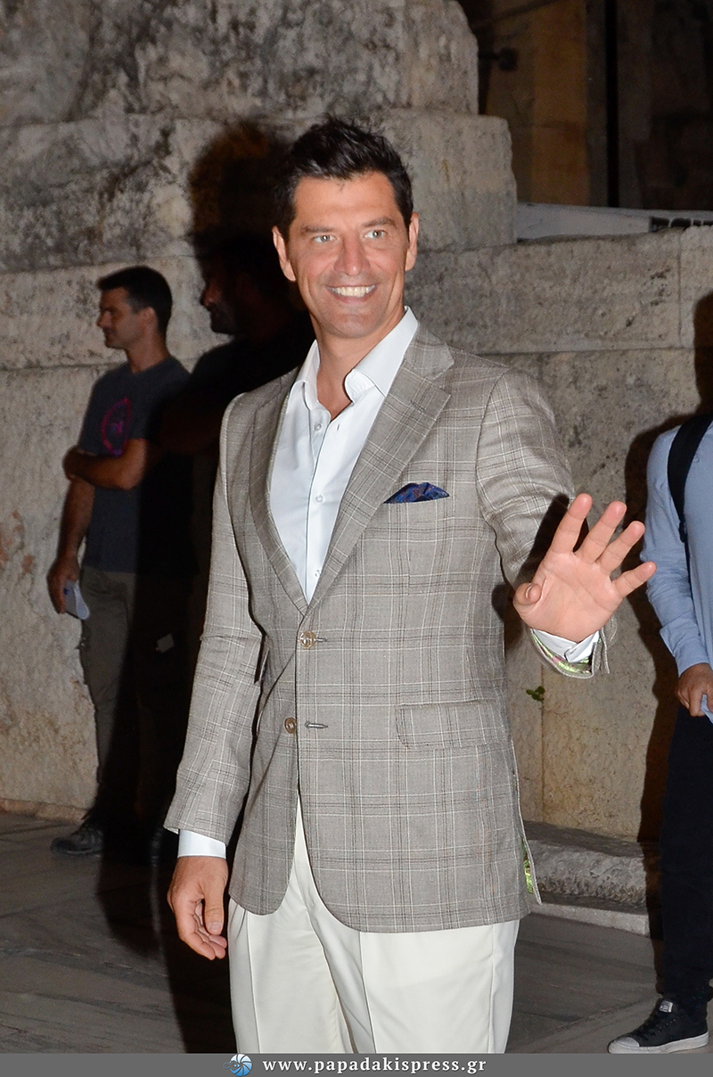 Συναυλία Μίκη Θεοδωράκη και Στέφανου Κορκολή για τα παιδιά της «ΕΛΠΙΔΑΣ»