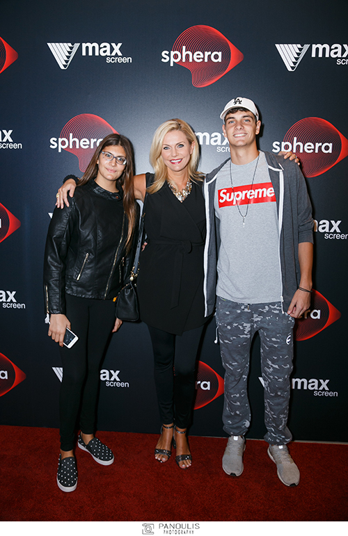 Πρώτη παρουσίαση της αίθουσας “Vmax Sphera” στα Village Cinemas στο The Mall Athens