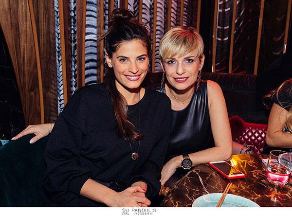 Λαμπερή βραδιά στο νέο "woo woo" στο Κολωνάκι