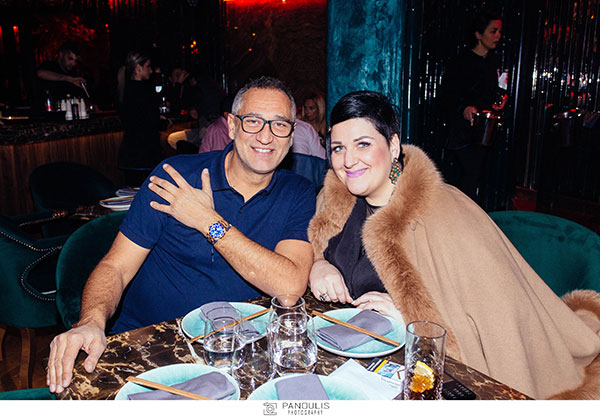 Λαμπερή βραδιά στο νέο "woo woo" στο Κολωνάκι