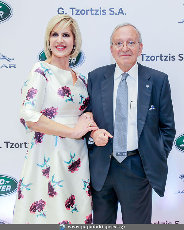 Λαμπερά εγκαίνια του ανακαινισμένου καταστήματος της εταιρείας Tzortzis S.A.