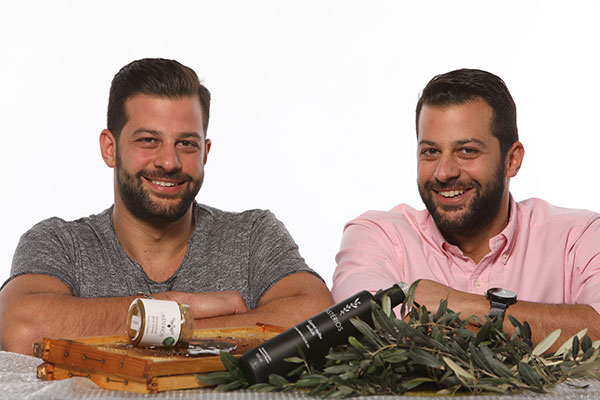 ΑSTERIOS : Τα μυστικά του παππού, στα δίδυμα αδέρφια και σε σας!