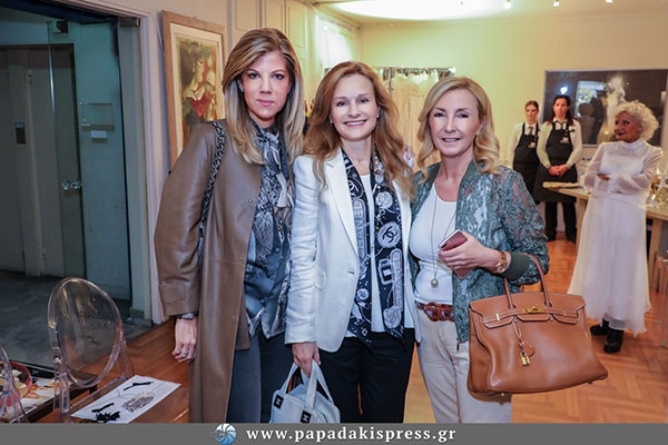 νέα κολεξιόν με τίτλο ''Άνατροπές'' από το atelier Loukia