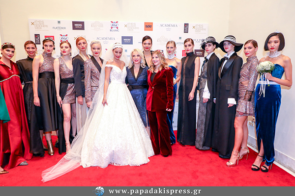 Η ΟΛΓΑ ΚΑΡΑΒΕΡΒΕΡΗ ΚΑΙ Η ΙΩΑΝΝΑ ΚΑΡΑΒΕΡΒΕΡΗ ΑΝΑΜΕΣΑ ΣΤΑ ΜΟΝΤΕΛΑ