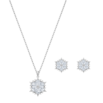 Η Swarovski ζωντανεύει τη μαγεία των γιορτών με την συλλογή "Naughty or Nice"