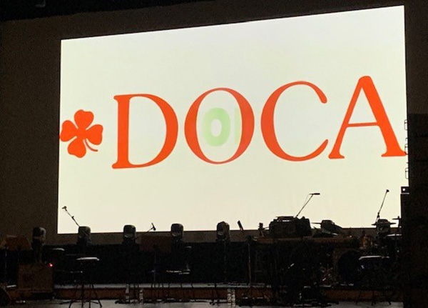 Η DOCA στη μουσική βραδιά με τον Αντώνη Ρέμο για την ΣΤΟΡΓΗ