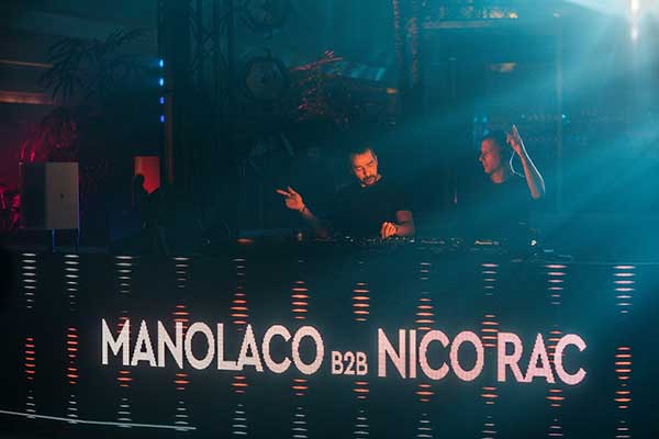 Live Stream @ Athens Metro Mall - Μια διαφορετική μουσική πρωτοβουλία για καλό σκοπό