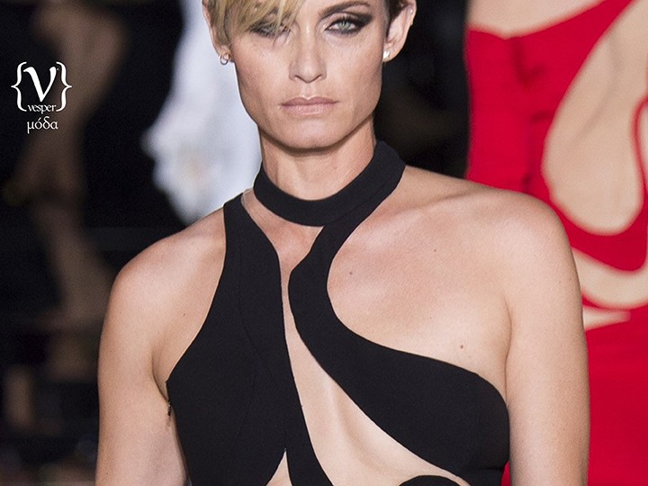 Versace - Αποκαλυπτικές Καμπύλες