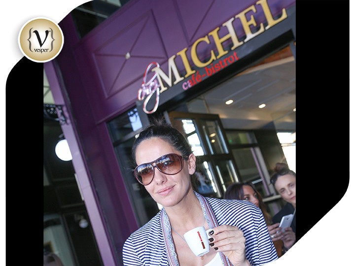 Η Αδάμ για καφεδάκι στο Chez Michel