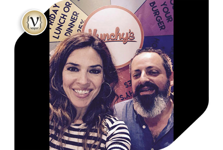 Η Ναταλία Δραγούμη στο Munchy’s Burger Restaurant