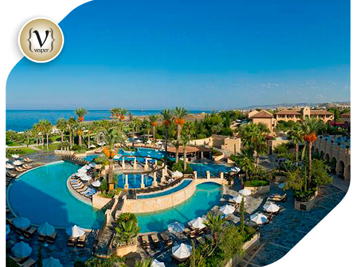 Απόλυτη εμπειρία φιλοξενίας πέντε αστέρων στο ανακαινισμένο ξενοδοχείο Elysium στην Πάφο