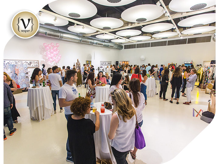 Ένα λαμπερό Andydote Mid-Season Party