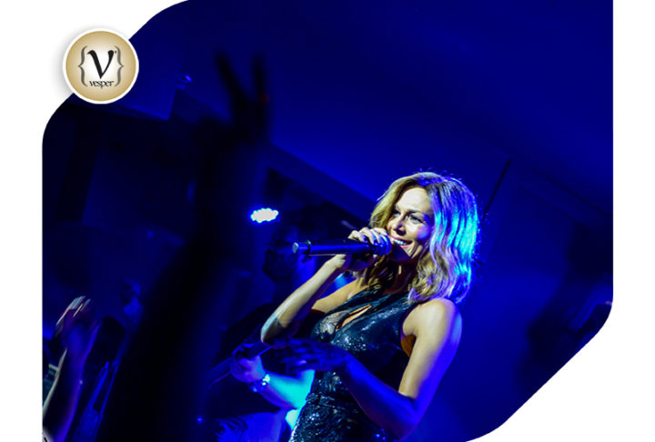 Εντυπωσιακές εμφανίσεις στο MYKONOS BAR