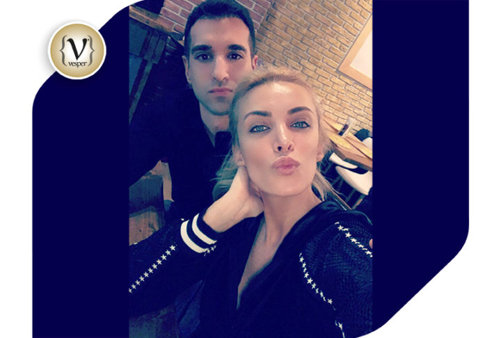 Η Κατερίνα Καινούργιου στο Munchy’s Burger Restaurant