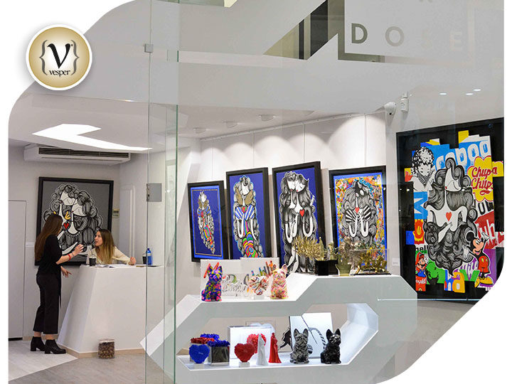 Λαμπερά εγκαίνια με ισχυρή «δόση» Τέχνης από το «The Art Dose» στη Γλυφάδα