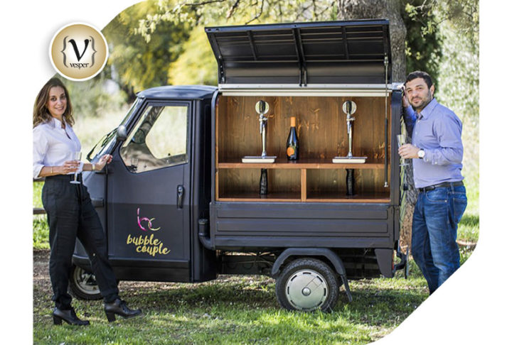 Bubble Couple: Το πρώτο Prosecco van στην Ελλάδα