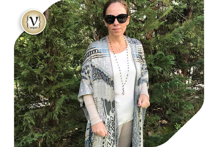 Η Μαρί Ζαχαράκη στο χώρο της εταιρείας Salt Water