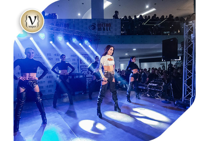 Η εκρηκτική Ελένη Φουρέιρα μας μάγεψε στο Live Stage του ATHENS METRO MALL