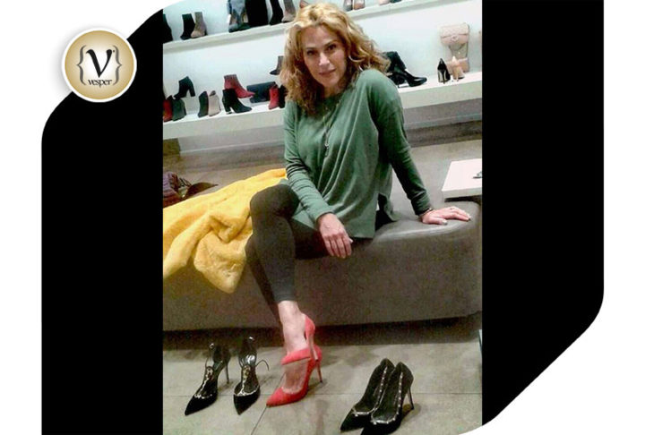 Αγορές στο κατάστημα Mourtzi για την ηθοποιό Τζένη Μπότση