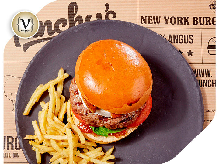 Οι burger lovers λατρεύουν τις premium επιλογές του Munchy's