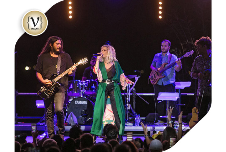 Μοναδική συναυλία από την Άννα Βίσση και το μη κερδοσκοπικό σωματείο ΔΕΣΜΟΣ στο Μάτι Αττικής