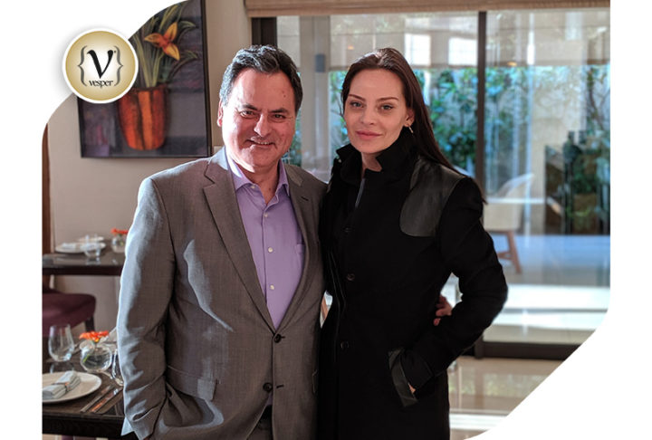 Η Υβόννη Μπόσνιακ ενημερώνεται για το Head X