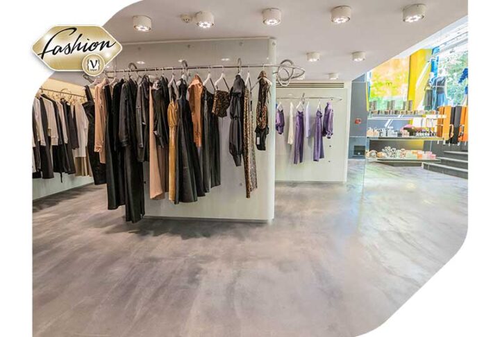 Ο Στέλιος Κουδουνάρης παρουσιάζει το πρώτο του κατάστημα